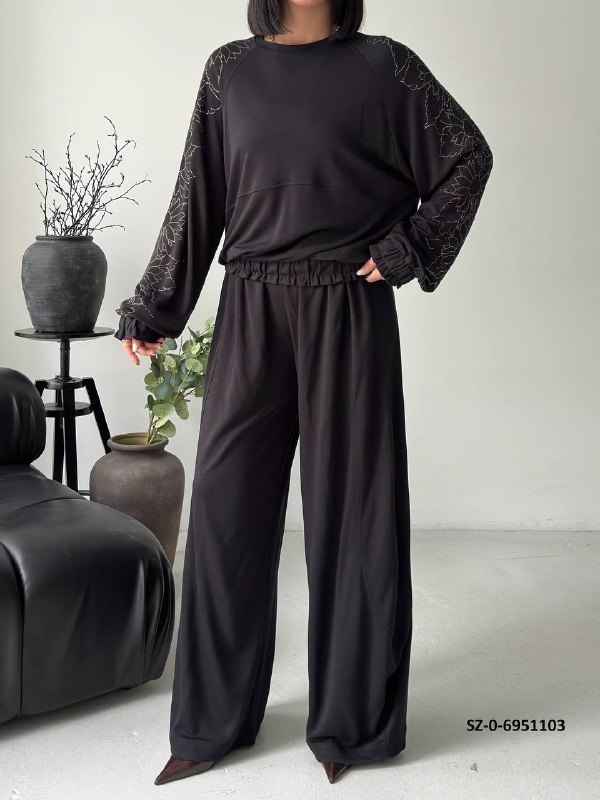 Apparel — TGHLoiO4g5LH