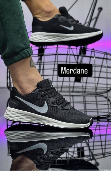 Men's Sneakers — TGHMgn_ipvLL view 4