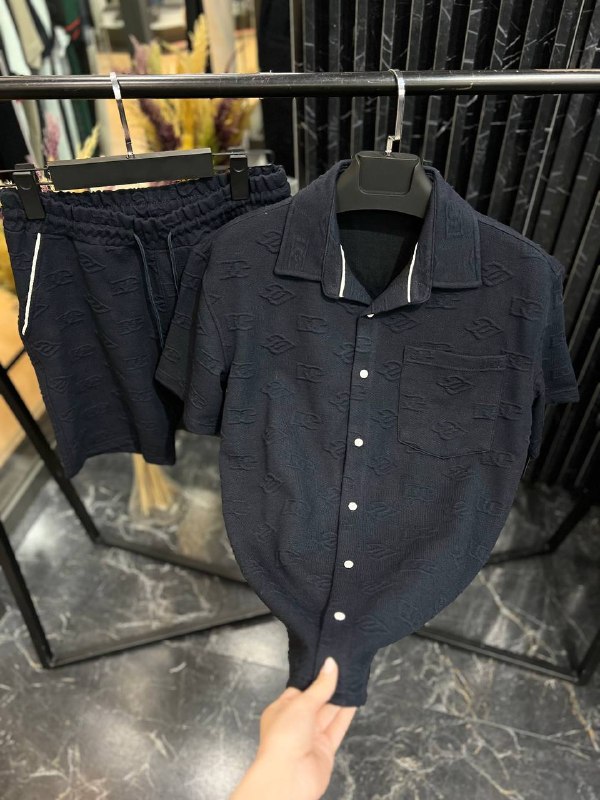 Apparel — TGHcRSGu47rq