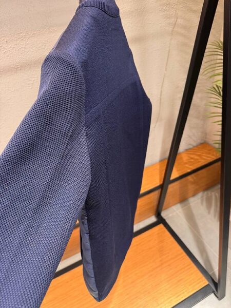 Apparel — TGHdNXBW1HMb view 3