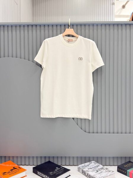 Apparel — TGHkhBPsy4Y4