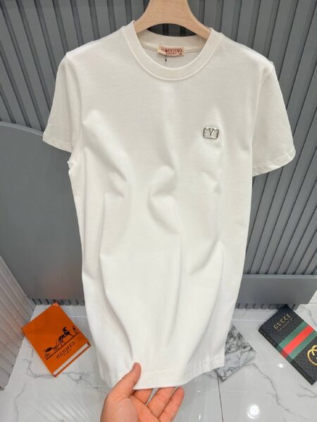 Apparel — TGHkhBPsy4Y4 view 3