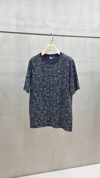 Apparel — TGHkvQnqA9Hq view 4