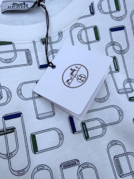 Apparel — TGHkvQnqA9Hq view 6