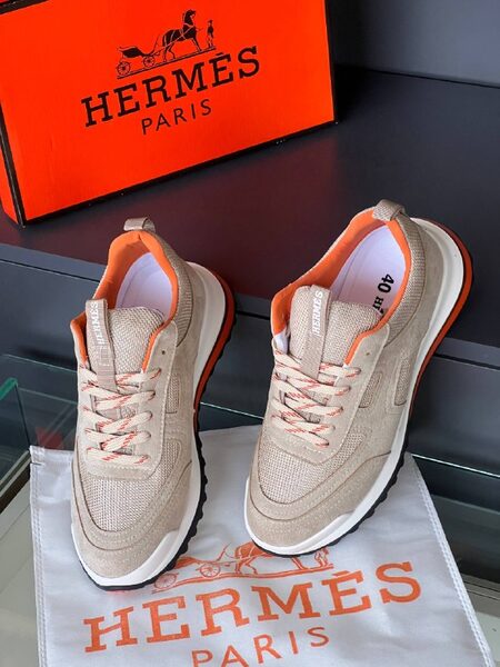 Men's Sneakers — TGHofV2UQlz4 view 4