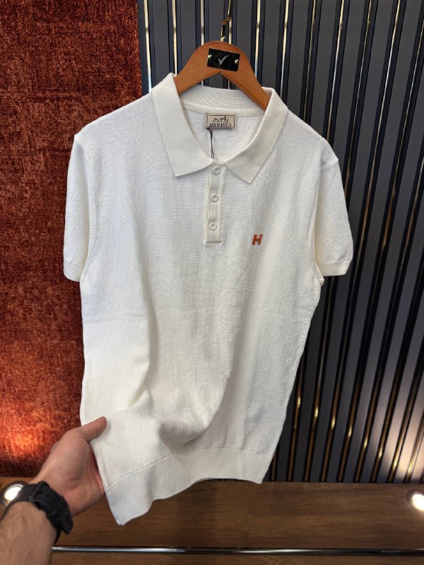 Apparel — TGHqQ-vuU_Hj view