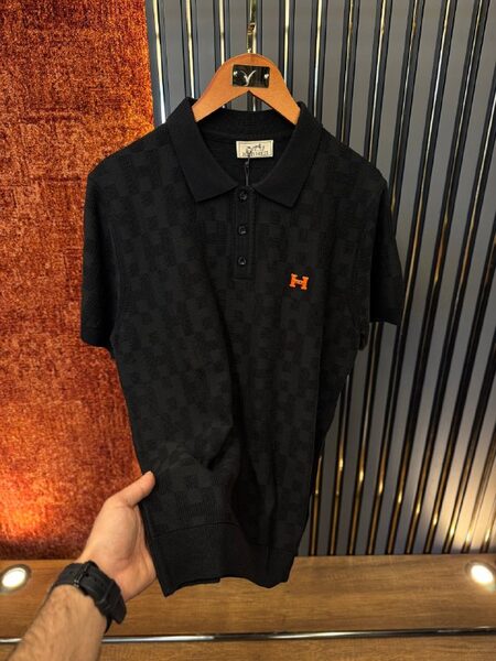 Apparel — TGHqQ-vuU_Hj view 4
