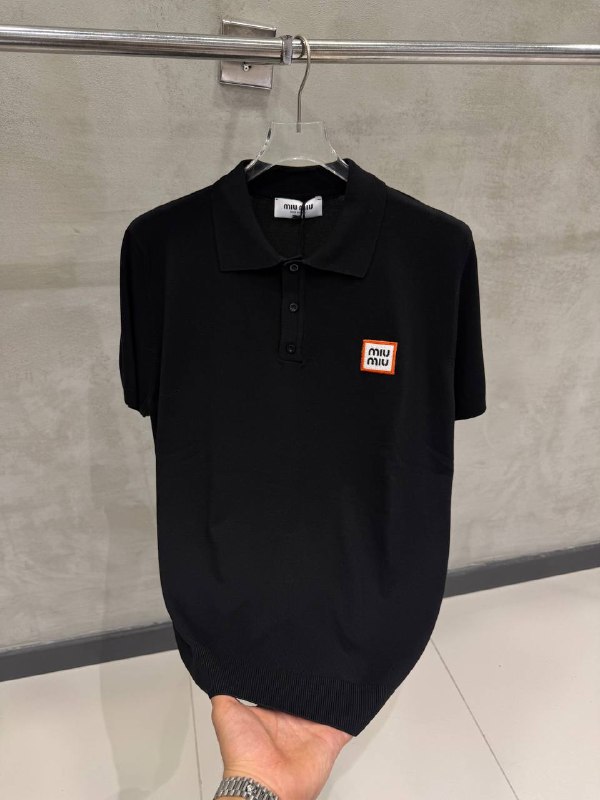 Apparel — TGHzW0YRh7a2 view