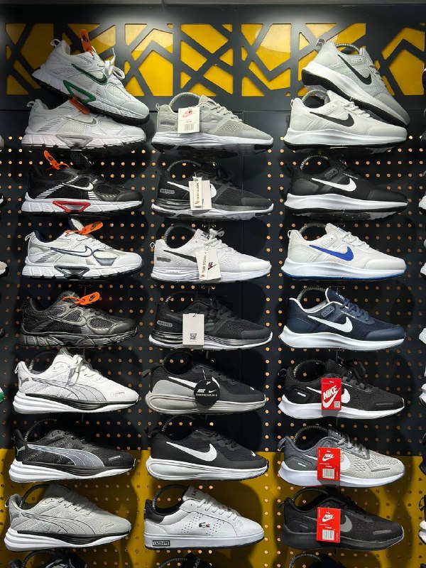 Men's Sneakers — TGI3j942x1q9