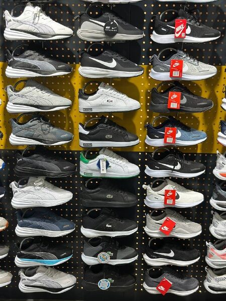 Men's Sneakers — TGI3j942x1q9 view 2