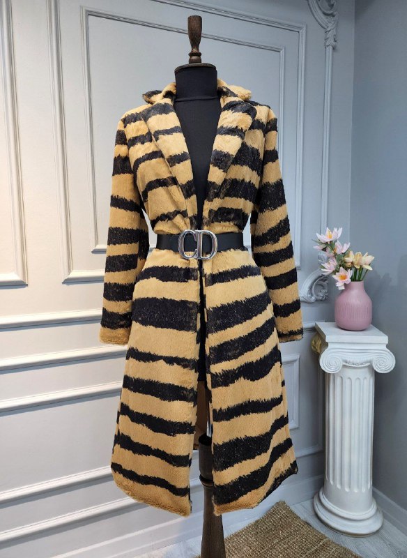 Apparel — TGI4plpOwtes view