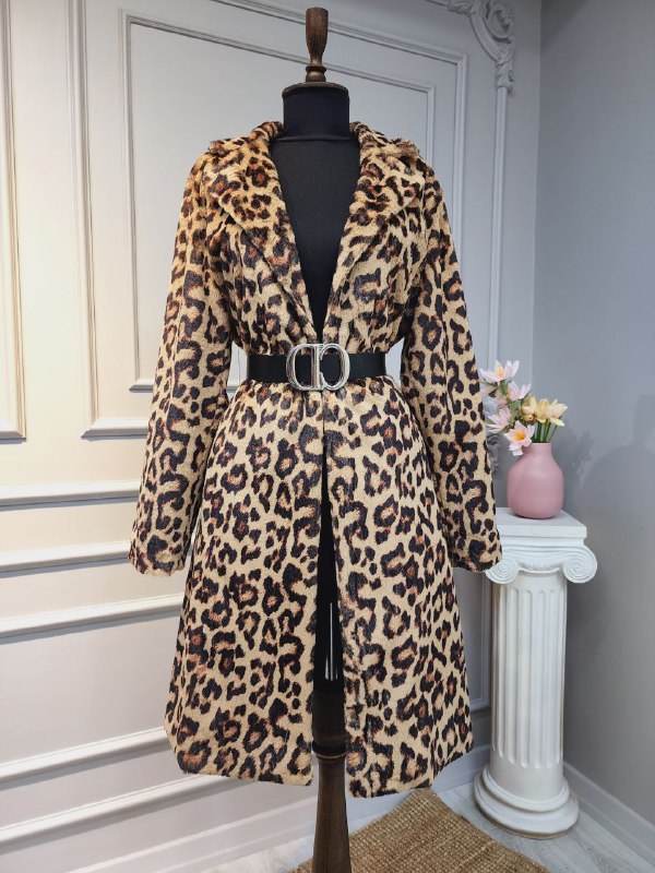 Apparel — TGI4plpOwtes view