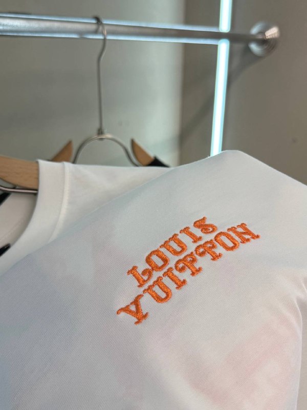 Apparel — TGI9AnBKfq7V view