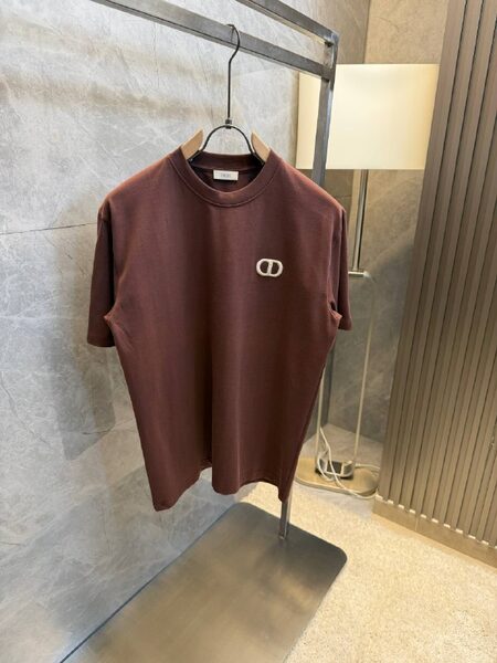 Apparel — TGILgLC2xy0F