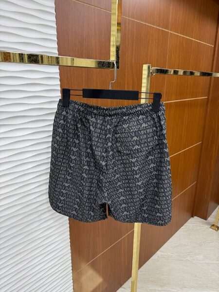 Apparel — TGIMj3d4VQYw view 4