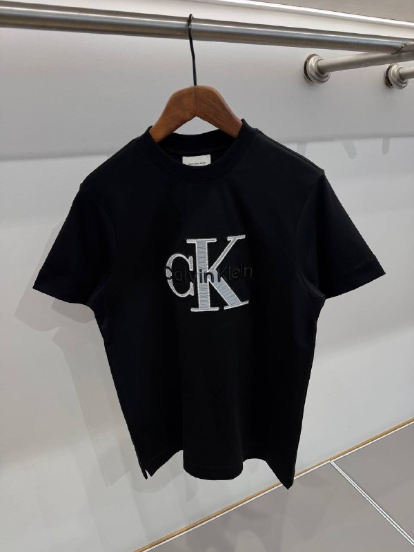 Apparel — TGIYzbp60ZhV
