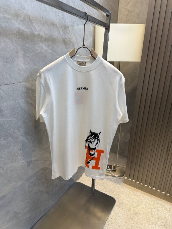 Apparel — TGIa95V67c-Z