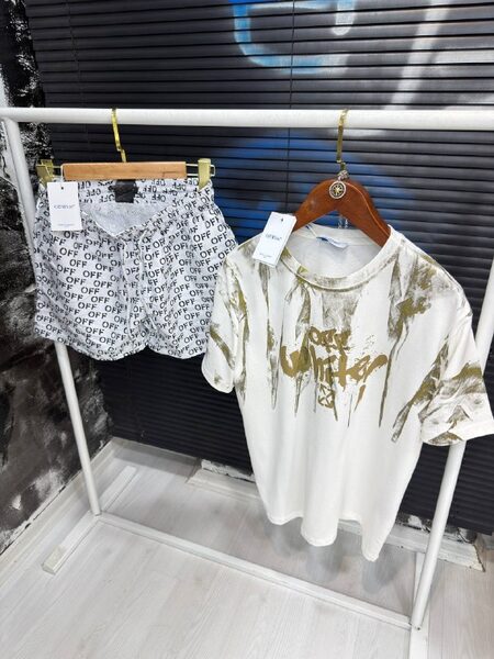 Apparel — TGIcAH_5Q_wh view 2