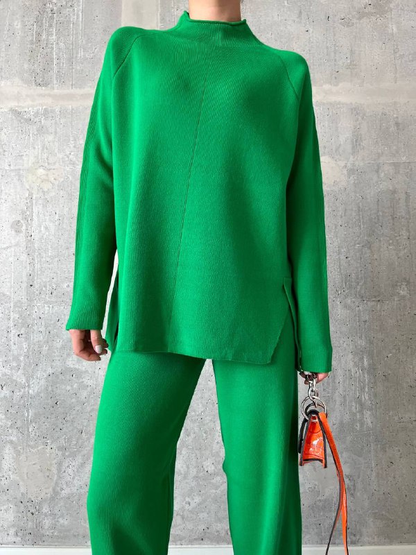 Apparel — TGIeZXaB4VEU view