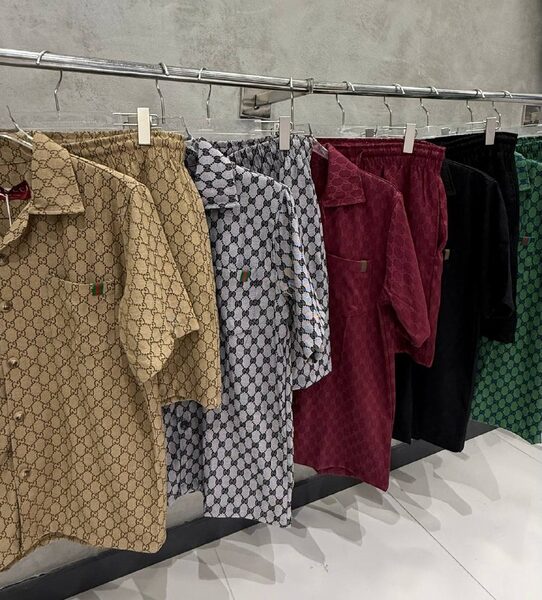 Apparel — TGIf-U_k89VD