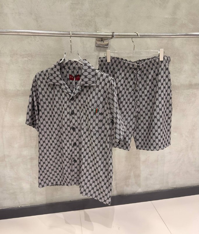 Apparel — TGIf-U_k89VD view