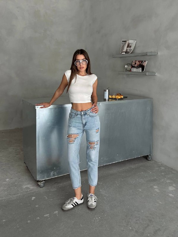 Apparel — TGIhHgm0AGhJ view