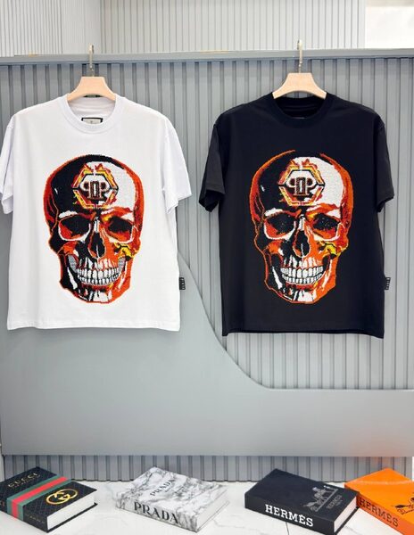 Apparel — TGIhn_iwFQGx view 3