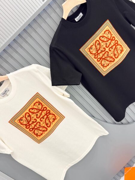 Apparel — TGIj0qpTfgQ3 view 4