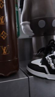 Apparel — TGIugThPx2W7
