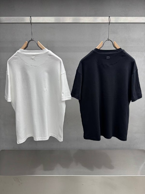 Apparel — TGIwqWR8Z3RU view