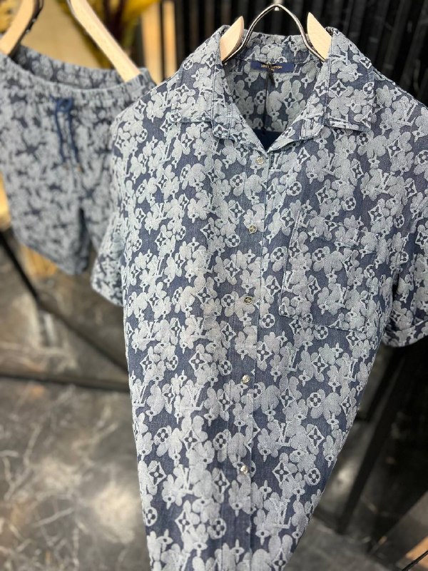 Apparel — TGJ2lpF9XQRA