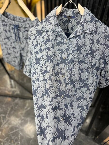 Apparel — TGJ2lpF9XQRA
