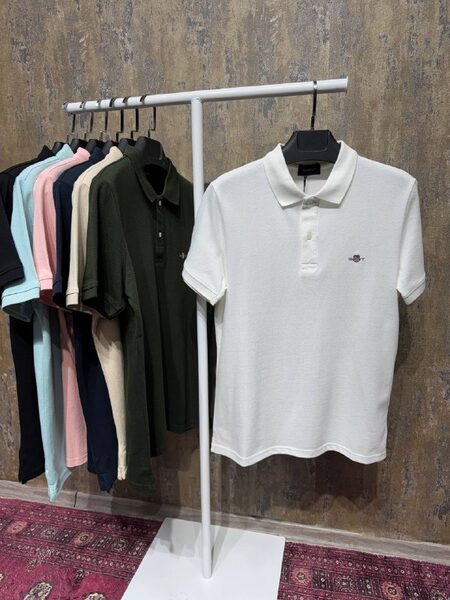 Apparel — TGJ53r1JRwao view 3