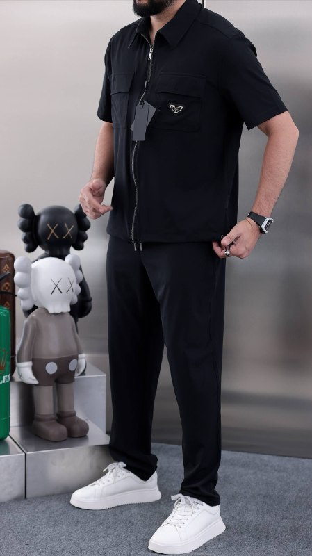 Apparel — TGJ6GIYhTFEe view