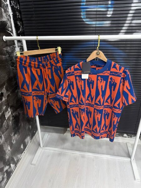 Apparel — TGJCf1WvsCLE view 3