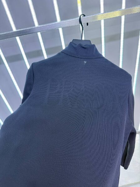 Apparel — TGJRF0bNHdC_ view 3