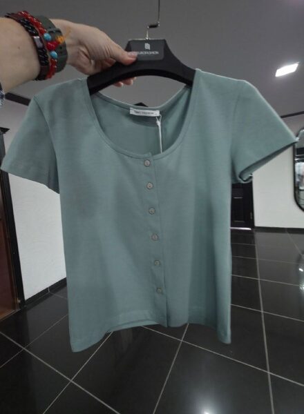 Apparel — TGJRKP5VUxxc view 7