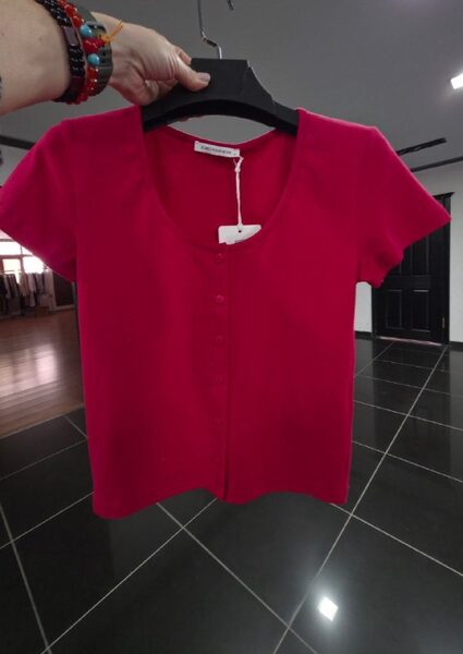 Apparel — TGJRKP5VUxxc view 8