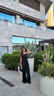 Apparel — TGJRYSPcAQIg view 2