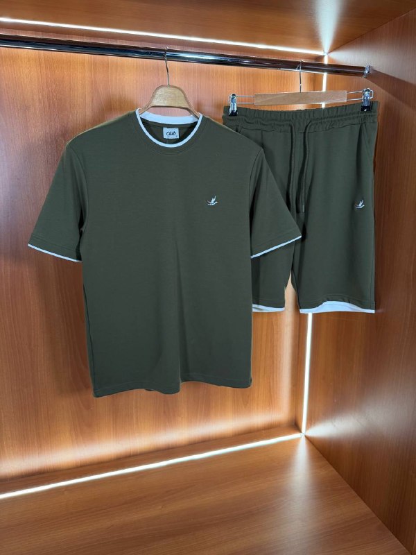 Apparel — TGJU7q7VecMU view