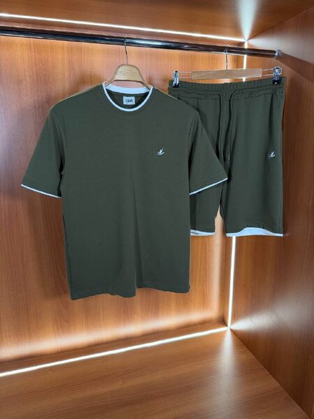 Apparel — TGJU7q7VecMU view 5
