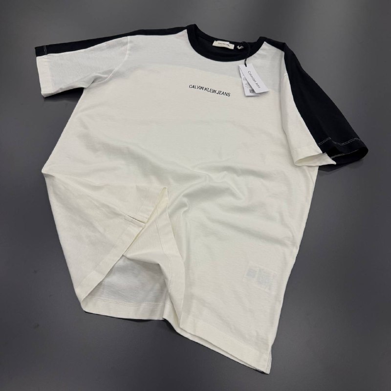 Apparel — TGJeo6n4uISI view
