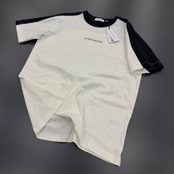 Apparel — TGJeo6n4uISI view 2