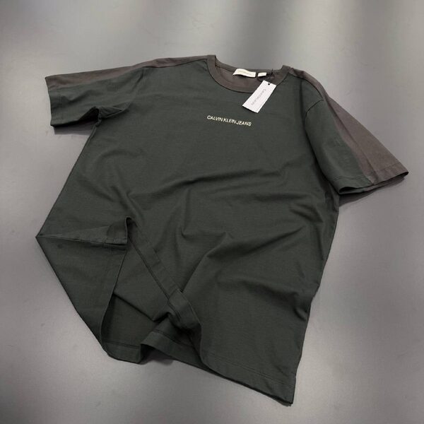 Apparel — TGJeo6n4uISI view 3