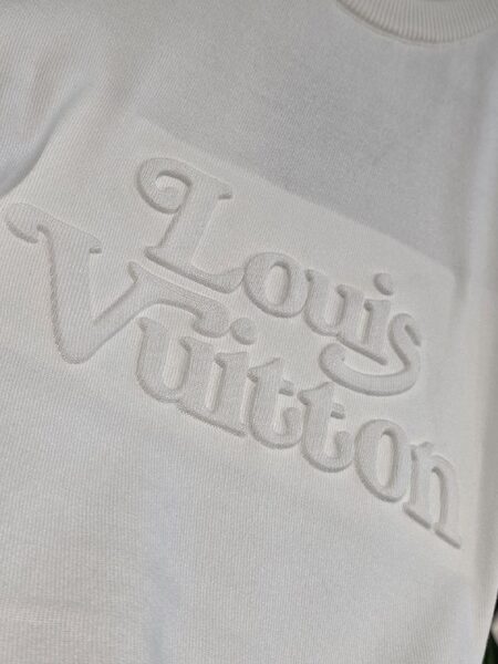 Apparel — TGJgzVpGRzfV view 2