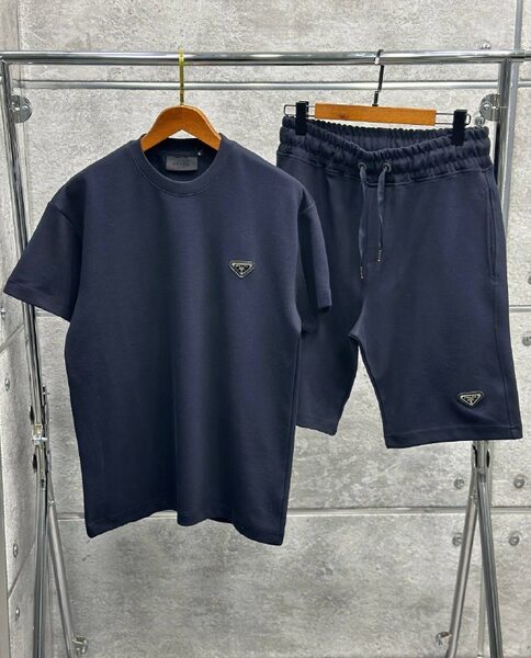 Apparel — TGJhGQBVexES