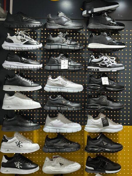 Men's Sneakers — TGJieDL7Pu-E