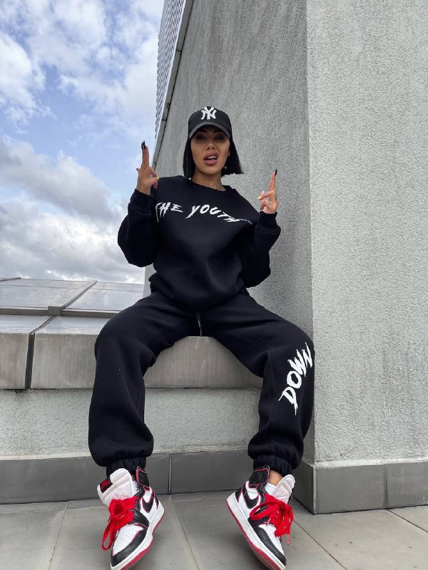 Apparel — TGJitVOWLzkM