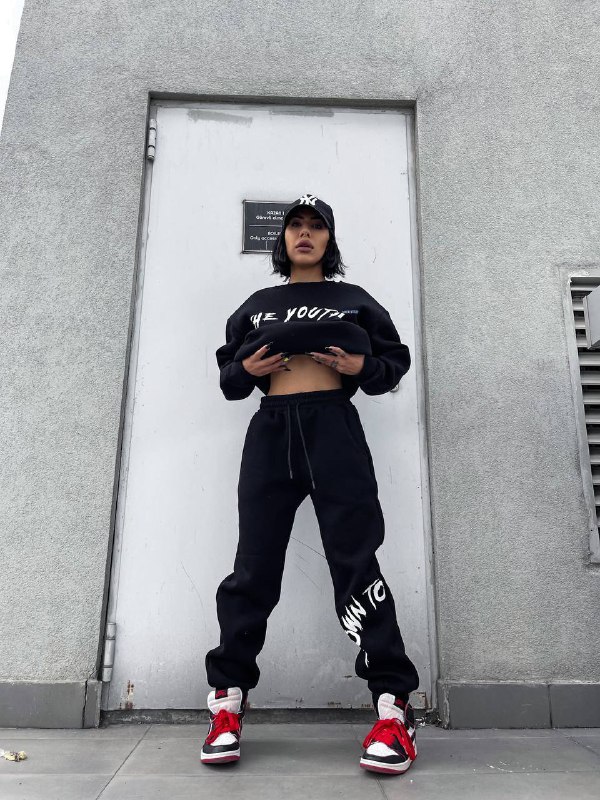 Apparel — TGJitVOWLzkM view