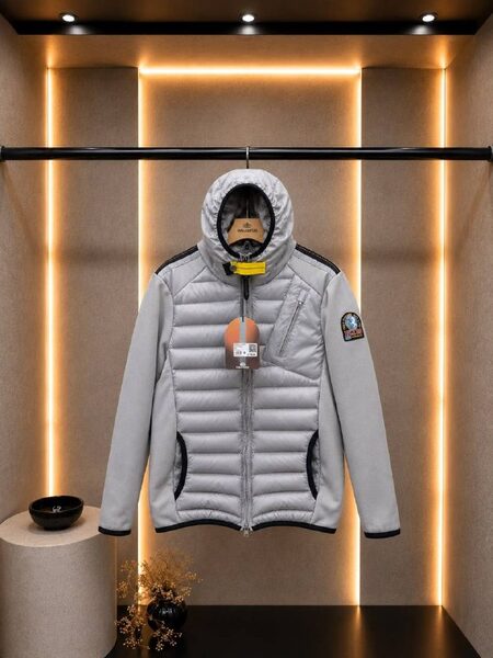 Apparel — TGJpRQHgmGgF view 2